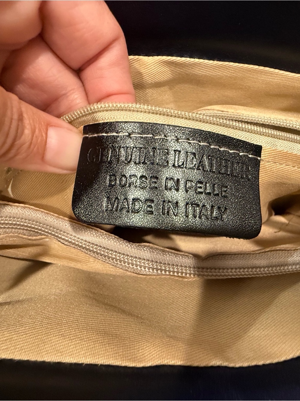 Vera Pelle EUC Navy & Tan Leather Shoulder Bag - Picture 8 of 8